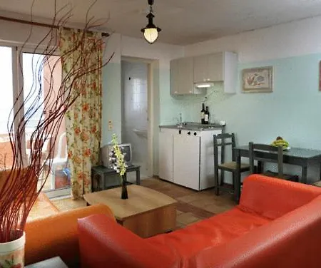 Aparthotel Vigla